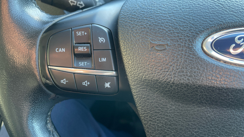 Ford Transit Custom 300 L2 Diesel Fwd 2.0 EcoBlue 130ps Low Roof Limited Van